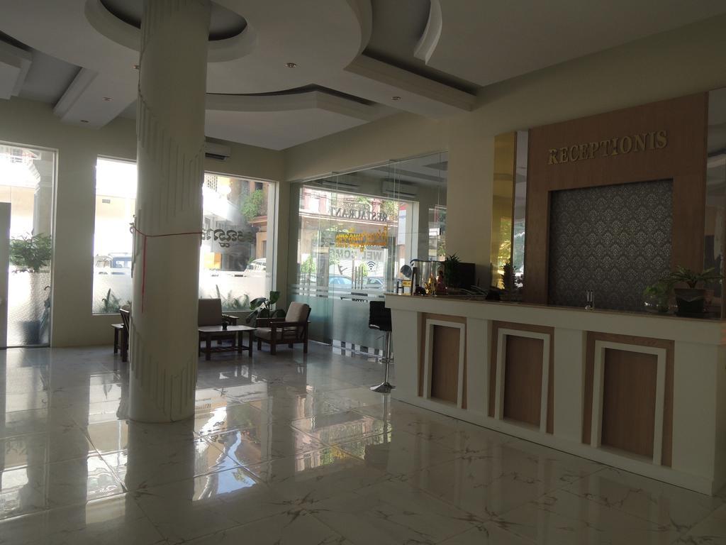 Daly Hotel Kampong Cham Εξωτερικό φωτογραφία