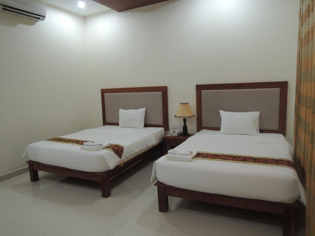 Daly Hotel Kampong Cham Εξωτερικό φωτογραφία