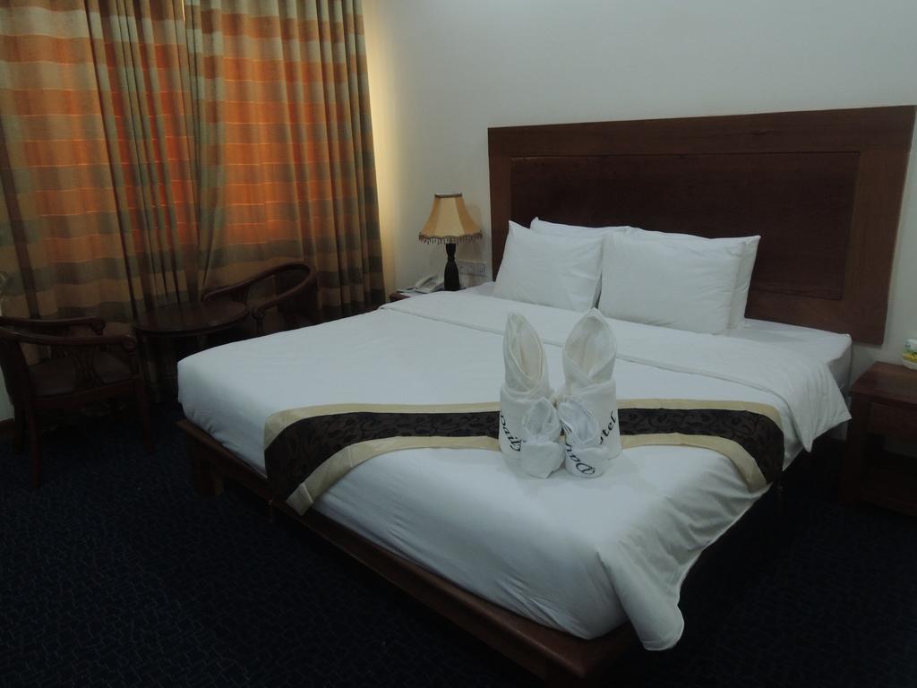 Daly Hotel Kampong Cham Εξωτερικό φωτογραφία
